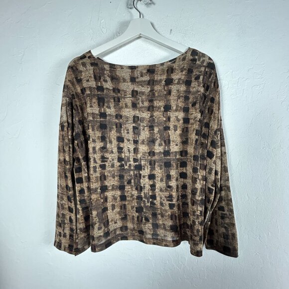 Comfy USA Womens Long Sleeve Side Slit Top Medium Brown Animal Print Stretch - Picture 2 of 8